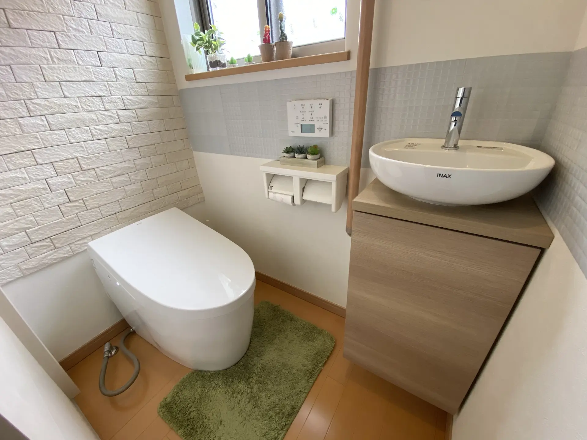 トイレを清潔で使いやすく更新する工事